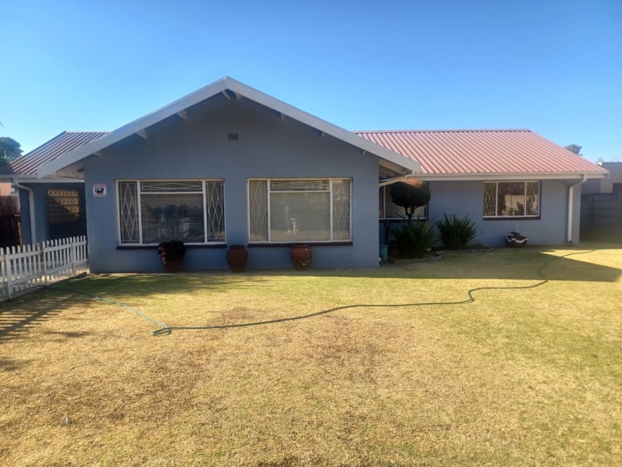 3 Bedroom Property for Sale in Riebeeckstad Free State